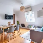 24 Madrid - Appartement Saint-Lazare 6P