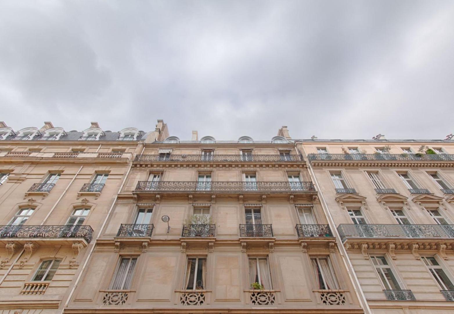 24 Madrid - Saint-lazare 6p Parigi